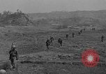 Standbild Schlacht von Okinawa Okinawa Ryukyu Inseln, 1945, aus Sekunde 8 historischem Filmmaterial Videoclip 65675051665