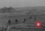 Standbild Schlacht von Okinawa Okinawa Ryukyu Inseln, 1945, aus Sekunde 16 historischem Filmmaterial Videoclip 65675051665