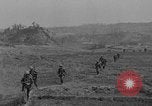 Standbild Schlacht von Okinawa Okinawa Ryukyu Inseln, 1945, aus Sekunde 20 historischem Filmmaterial Videoclip 65675051665