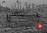 Standbild Schlacht von Okinawa Okinawa Ryukyu Inseln, 1945, aus Sekunde 27 historischem Filmmaterial Videoclip 65675051665