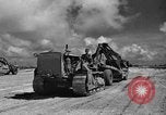 Standbild Erweiterung der Flugplatz Saipan Marianen, 1944, aus Sekunde 16 historischem Filmmaterial Videoclip 65675051687