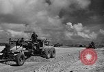 Standbild Erweiterung der Flugplatz Saipan Marianen, 1944, aus Sekunde 31 historischem Filmmaterial Videoclip 65675051687