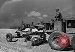 Standbild Erweiterung der Flugplatz Saipan Marianen, 1944, aus Sekunde 43 historischem Filmmaterial Videoclip 65675051687