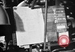 Standbild japanische Arbeiter in den Munitionsfabriken Japan, 1943, aus Sekunde 38 historischem Filmmaterial Videoclip 65675051698
