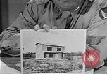 Standbild Vergleich der konventionellen Bomben mit incendiaries Florida United States USA, 1945, aus Sekunde 44 historischem Filmmaterial Videoclip 65675051710