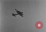 Standbild Tests von Brandbomben gegen hölzerne Strukturen Florida United States USA, 1945, aus Sekunde 4 historischem Filmmaterial Videoclip 65675051711