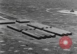 Standbild Tests von Brandbomben gegen hölzerne Strukturen Florida United States USA, 1945, aus Sekunde 10 historischem Filmmaterial Videoclip 65675051711