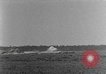 Standbild Tests von Brandbomben gegen hölzerne Strukturen Florida United States USA, 1945, aus Sekunde 19 historischem Filmmaterial Videoclip 65675051711