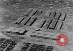 Standbild Tests von Brandbomben gegen hölzerne Strukturen Florida United States USA, 1945, aus Sekunde 33 historischem Filmmaterial Videoclip 65675051711