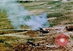 Standbild Schlacht von Okinawa Okinawa Ryukyu Inseln, 1945, aus Sekunde 24 historischem Filmmaterial Videoclip 65675051715