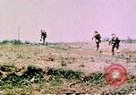 Standbild Schlacht von Okinawa Okinawa Ryukyu Inseln, 1945, aus Sekunde 25 historischem Filmmaterial Videoclip 65675051717