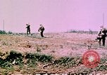 Standbild Schlacht von Okinawa Okinawa Ryukyu Inseln, 1945, aus Sekunde 28 historischem Filmmaterial Videoclip 65675051717