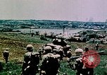 Standbild Schlacht von Okinawa Okinawa Ryukyu Inseln, 1945, aus Sekunde 44 historischem Filmmaterial Videoclip 65675051717