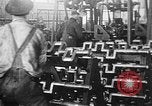 Immagine di Costruzione di DH-4 aeroplani United States USA, 1918, secondo 35 filmato di repertorio 65675051726