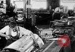 Immagine di Costruzione di DH-4 aeroplani United States USA, 1918, secondo 50 filmato di repertorio 65675051726