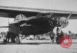 Immagine di Primo volo in aeroplano da Stati Uniti d'America alle Hawaii Oakland California USA, 1927, secondo 4 filmato di repertorio 65675051734