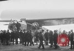 Immagine di Primo volo in aeroplano da Stati Uniti d'America alle Hawaii Oakland California USA, 1927, secondo 17 filmato di repertorio 65675051734