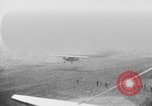 Immagine di Primo volo in aeroplano da Stati Uniti d'America alle Hawaii Oakland California USA, 1927, secondo 43 filmato di repertorio 65675051734