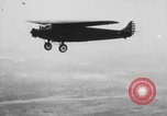 Immagine di Primo volo in aeroplano da Stati Uniti d'America alle Hawaii Oakland California USA, 1927, secondo 56 filmato di repertorio 65675051734