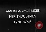 Image Les travailleurs de l'acier découpé sur le brouillard United States USA, 1943, de la seconde 1 séquences d'archives historiques vidéo 65675051747