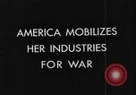 Image Les travailleurs de l'acier découpé sur le brouillard United States USA, 1943, de la seconde 4 séquences d'archives historiques vidéo 65675051747