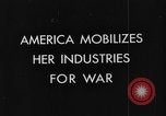 Image Les travailleurs de l'acier découpé sur le brouillard United States USA, 1943, de la seconde 5 séquences d'archives historiques vidéo 65675051747