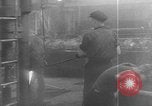 Image Les travailleurs de l'acier découpé sur le brouillard United States USA, 1943, de la seconde 45 séquences d'archives historiques vidéo 65675051747