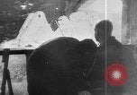 Image Les travailleurs de l'acier découpé sur le brouillard United States USA, 1943, de la seconde 53 séquences d'archives historiques vidéo 65675051747