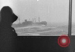 Standbild USA amphibischen Angriff auf Guadalcanal Salomonen, 1942, aus Sekunde 34 historischem Filmmaterial Videoclip 65675051760