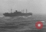 Standbild USA amphibischen Angriff auf Guadalcanal Salomonen, 1942, aus Sekunde 39 historischem Filmmaterial Videoclip 65675051760