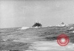 Standbild USA amphibischen Angriff auf Guadalcanal Salomonen, 1942, aus Sekunde 53 historischem Filmmaterial Videoclip 65675051760