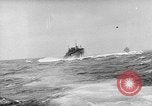 Standbild USA amphibischen Angriff auf Guadalcanal Salomonen, 1942, aus Sekunde 54 historischem Filmmaterial Videoclip 65675051760