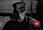 Standbild Stahlarbeiter und Stahlwerk Youngstown Ohio USA, 1944, aus Sekunde 52 historischem Filmmaterial Videoclip 65675051762