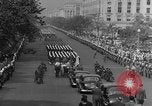 Standbild Franklin D Roosevelt die Beerdigung Prozession Washington DC USA, 1945, aus Sekunde 37 historischem Filmmaterial Videoclip 65675051765