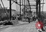 Image La construction de pont de Southside dans Charleston West Virginia USA, 1937, de la seconde 6 séquences d'archives historiques vidéo 65675051768