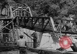 Immagine di WPA per la costruzione di ponti di Pietroburgo West Virginia Petersburg Virginia USA, 1937, secondo 23 filmato di repertorio 65675051769