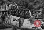 Immagine di WPA per la costruzione di ponti di Pietroburgo West Virginia Petersburg Virginia USA, 1937, secondo 30 filmato di repertorio 65675051769