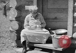 Standbild Camp Fairchance in Boone County West Virginia West Virginia USA, 1937, aus Sekunde 19 historischem Filmmaterial Videoclip 65675051770