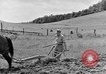 Standbild Camp Fairchance in Boone County West Virginia West Virginia USA, 1937, aus Sekunde 38 historischem Filmmaterial Videoclip 65675051770