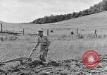 Standbild Camp Fairchance in Boone County West Virginia West Virginia USA, 1937, aus Sekunde 39 historischem Filmmaterial Videoclip 65675051770