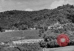Standbild Camp Fairchance in Boone County West Virginia West Virginia USA, 1937, aus Sekunde 47 historischem Filmmaterial Videoclip 65675051770