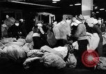 Standbild Air Mail Service in den Vereinigten Staaten Newark New Jersey USA, 1943, aus Sekunde 12 historischem Filmmaterial Videoclip 65675051774