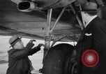 Standbild Air Mail Service in den Vereinigten Staaten Newark New Jersey USA, 1943, aus Sekunde 50 historischem Filmmaterial Videoclip 65675051774