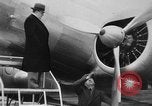 Standbild Air Mail Service in den Vereinigten Staaten Newark New Jersey USA, 1943, aus Sekunde 55 historischem Filmmaterial Videoclip 65675051774
