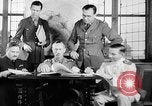 Image Les officiers américains et britanniques au cours de conférence de Québec Québec Canada, 1943, de la seconde 17 séquences d'archives historiques vidéo 65675051782