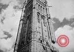 Standbild Präsident Franklin D Roosevelt in den Schritten des Parlaments Ottawa Kanada, 1943, aus Sekunde 5 historischem Filmmaterial Videoclip 65675051794
