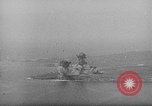 Standbild Präsident Franklin D Roosevelt in den Schritten des Parlaments Ottawa Kanada, 1943, aus Sekunde 58 historischem Filmmaterial Videoclip 65675051794
