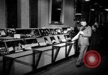 Standbild Arbeitnehmer Sheffield England, 1948, aus Sekunde 10 historischem Filmmaterial Videoclip 65675051808