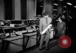 Standbild Arbeitnehmer Sheffield England, 1948, aus Sekunde 12 historischem Filmmaterial Videoclip 65675051808