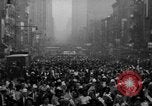 Standbild Gewerkschaften protestieren Taft-Hartley Act New York City United States USA, 1947, aus Sekunde 11 historischem Filmmaterial Videoclip 65675051810